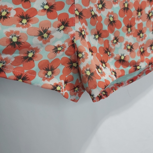 H.M Flower Shorts S:2 - Picture 8 of 9